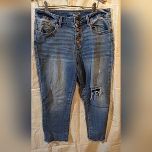 Maurices Cropped Button Fly Ripped Jean